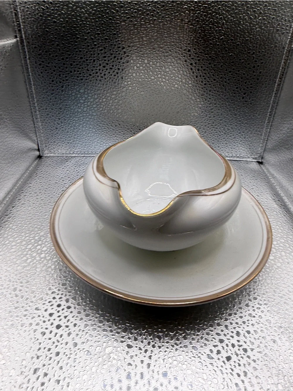 Elegant White Porcelain Gravy Boat with Gold Trim